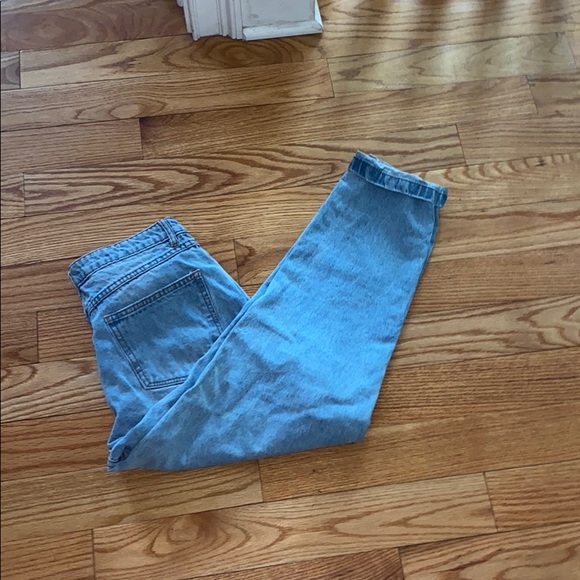 High Rise Mom Jeans - Picture 7 of 8